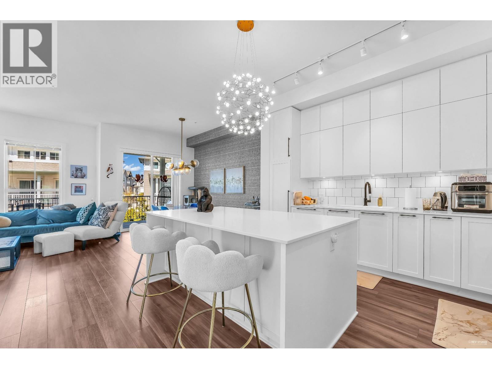 105 4638 Orca Way Property Photo 1