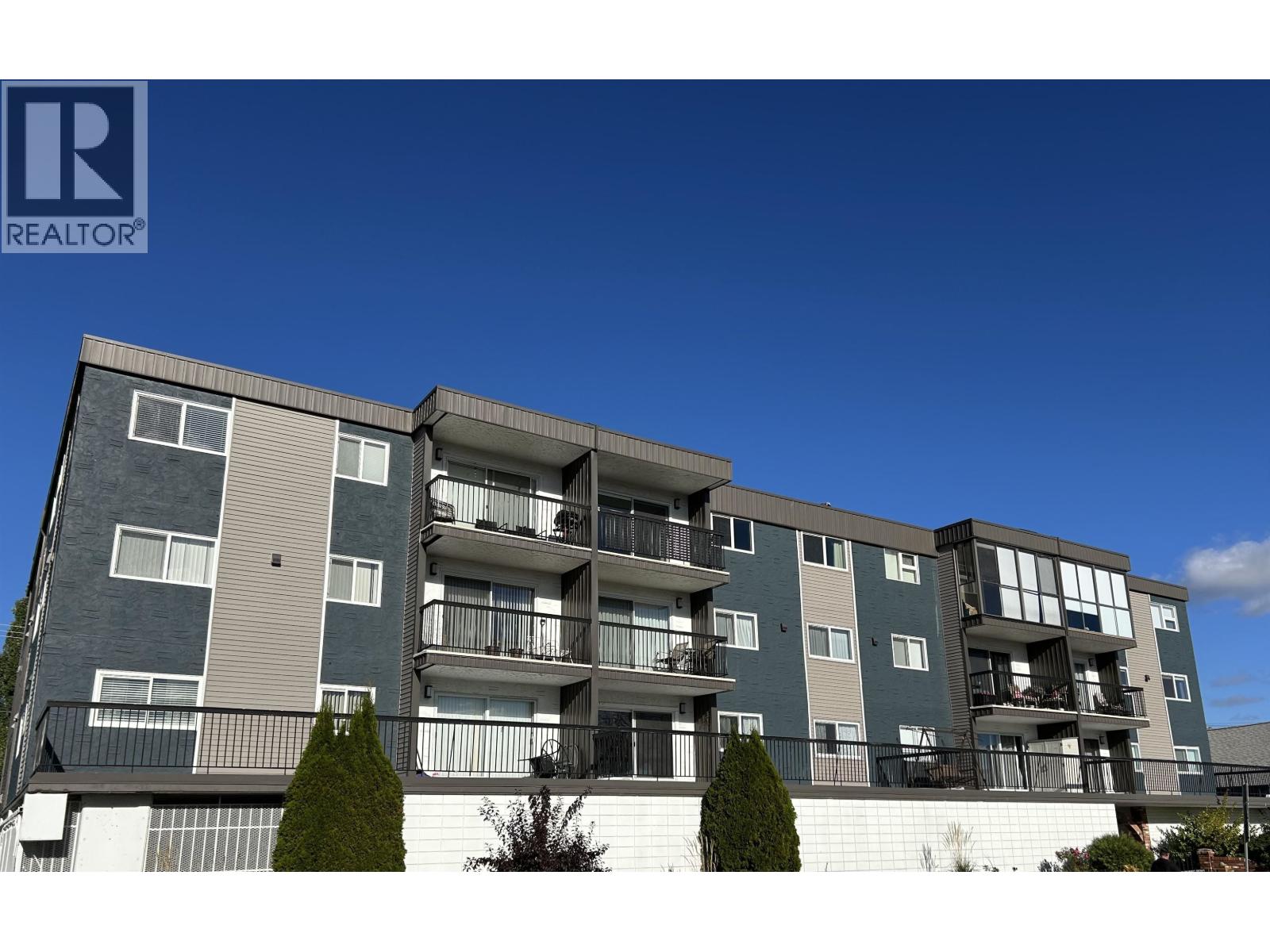 304 1654 10TH AVENUE Property Photo 1