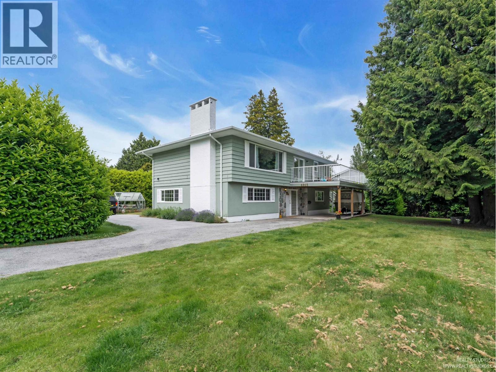 4865 11A AVENUE Property Photo 1