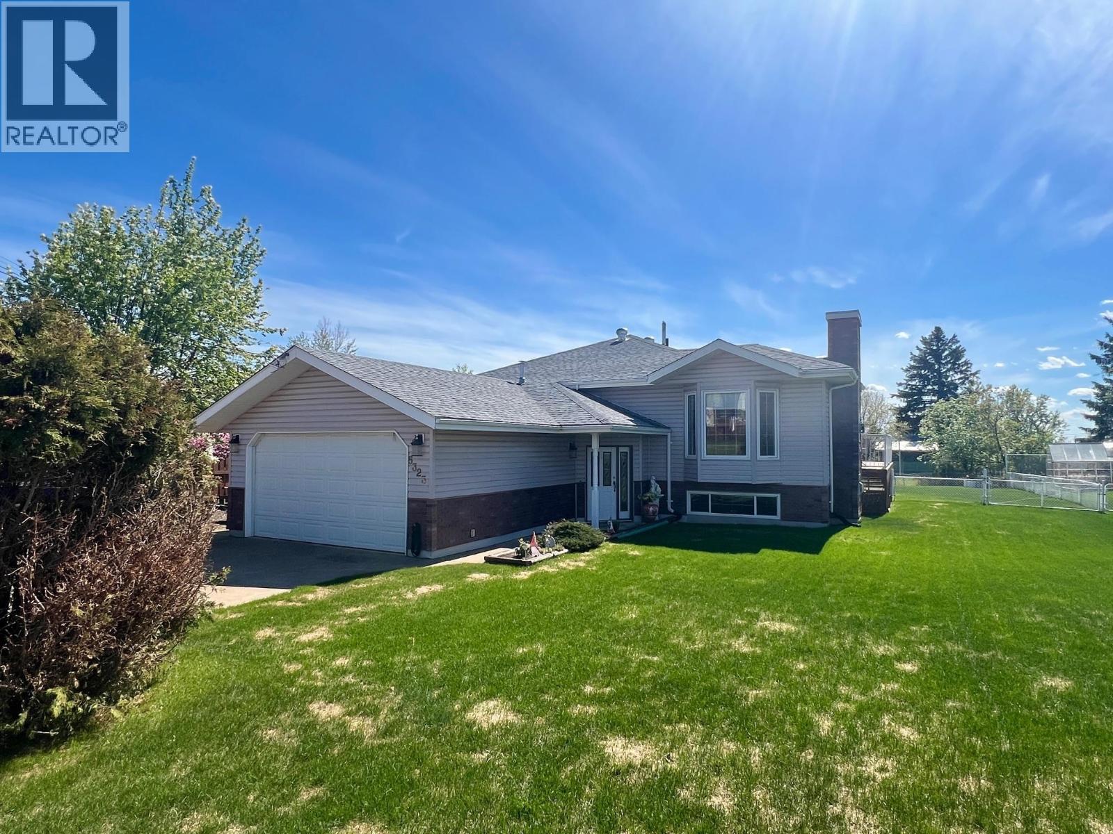 5323 MOUNTAINVIEW DRIVE Property Photo 1