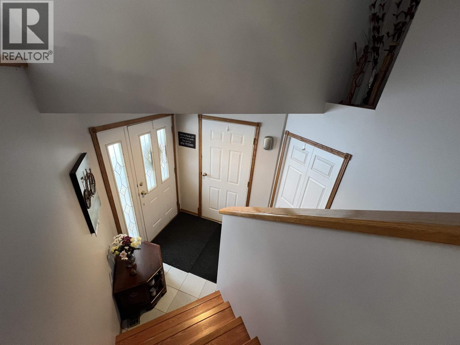 5323 Mountainview Drive Property Photo 2