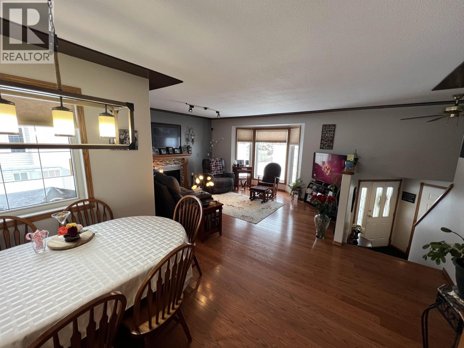 5323 Mountainview Drive Property Photo 10