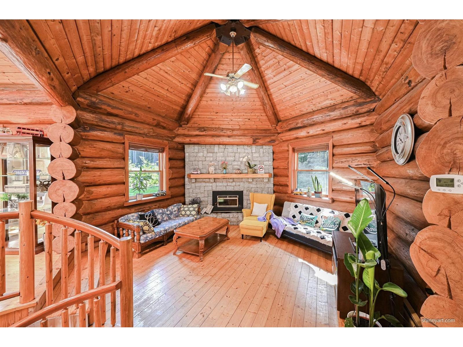12712 Cathy Crescent Property Photo 1