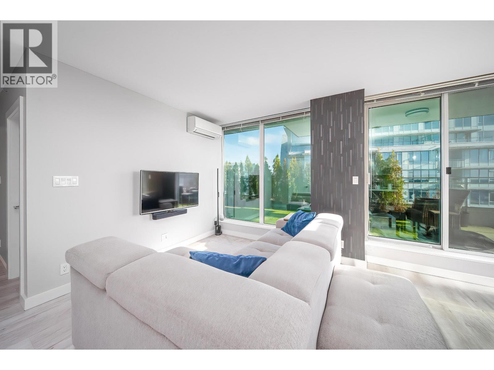 1201 6951 Elmbridge Way Property Photo 3