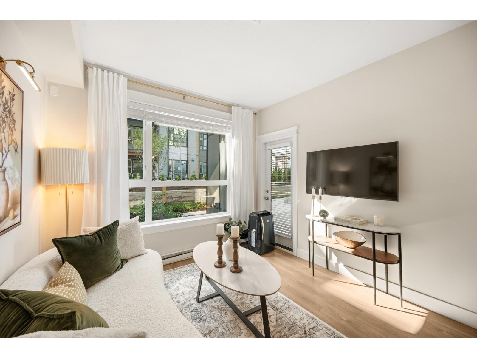 405 11063 Ravine Road Property Photo 3