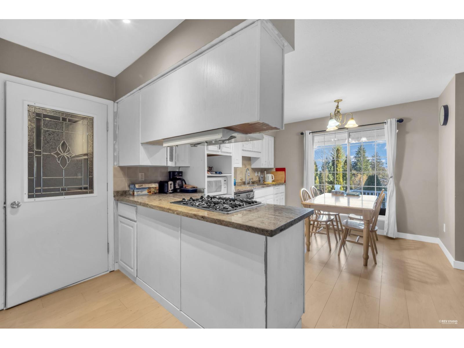10235 176 Street Property Photo 10