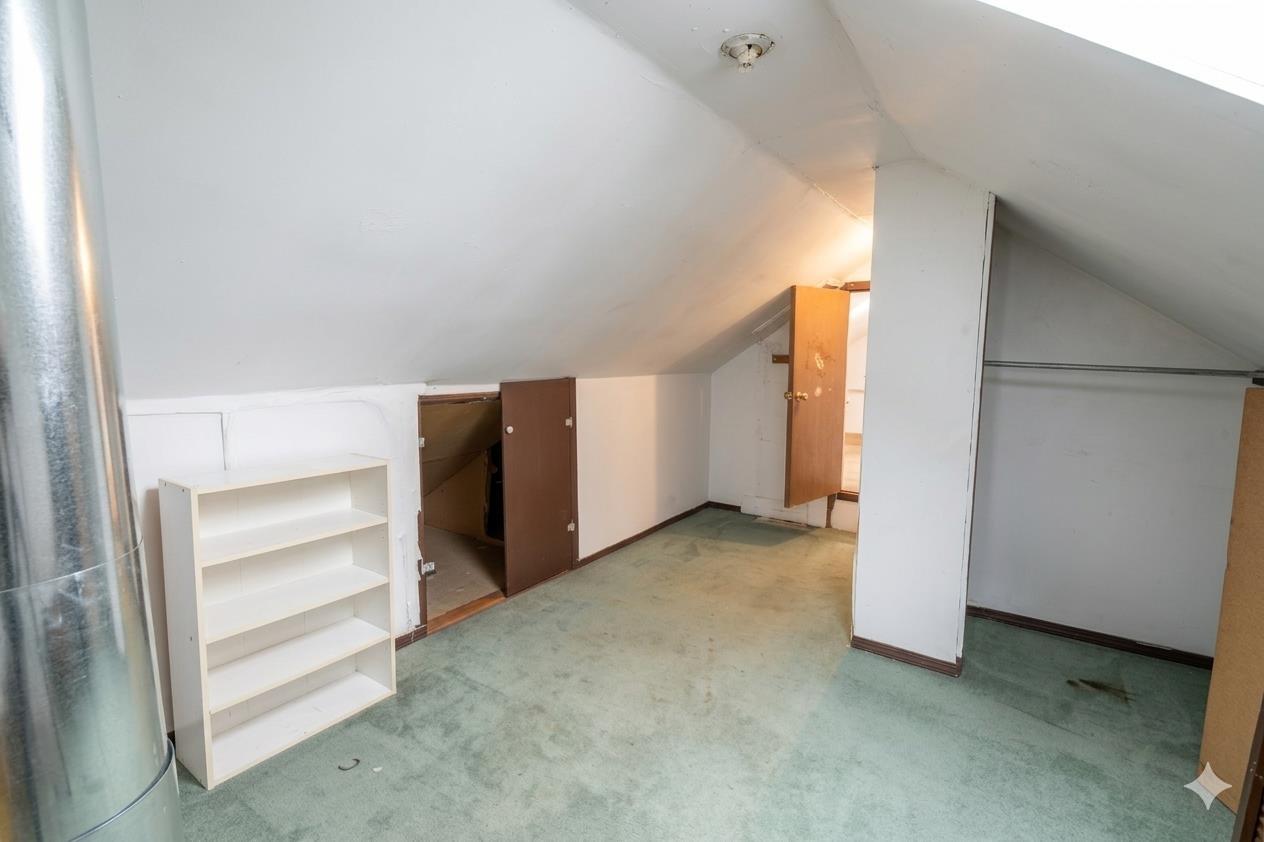 2391 Lougheed Highway Property Photo 8
