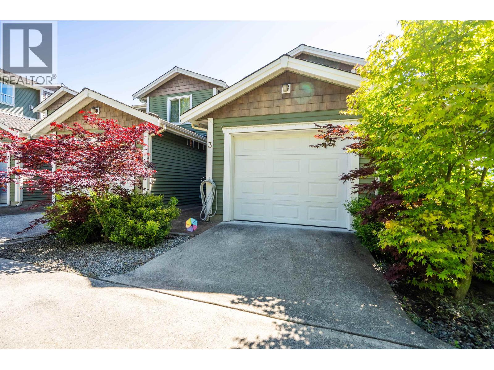 3 624 SHAW ROAD Property Photo 1