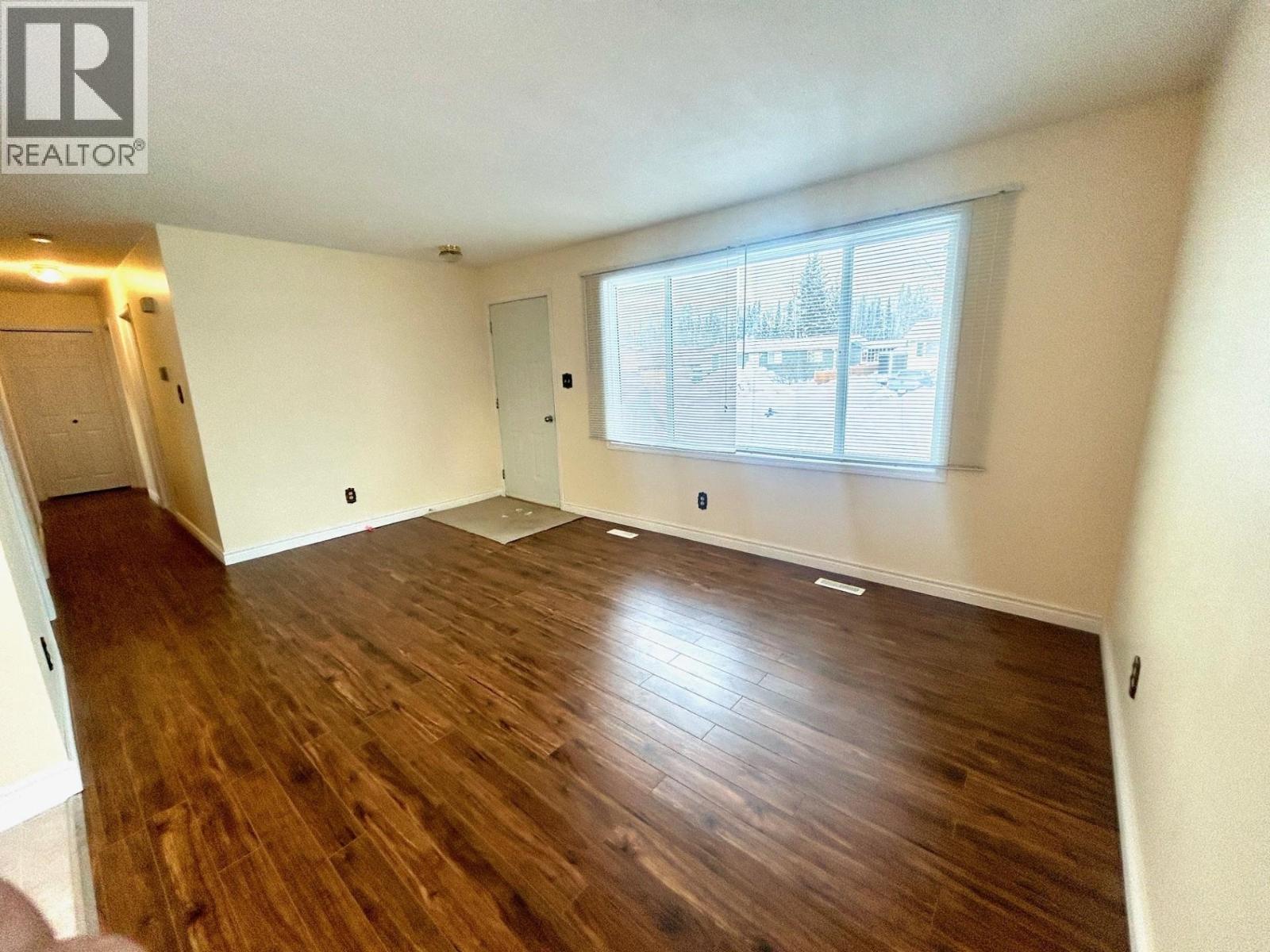 5235 Cottonwood Road Property Photo 5