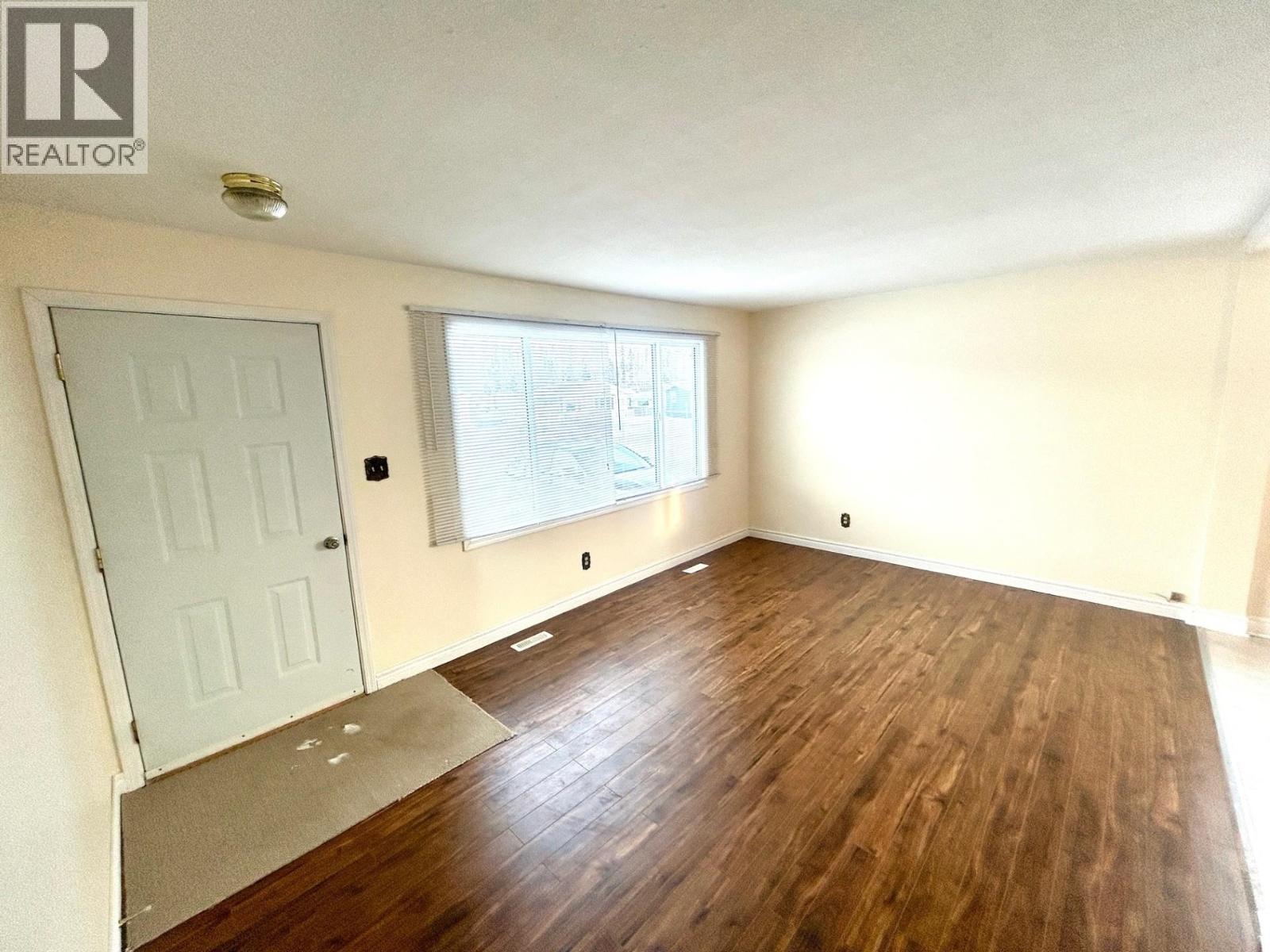 5235 Cottonwood Road Property Photo 8