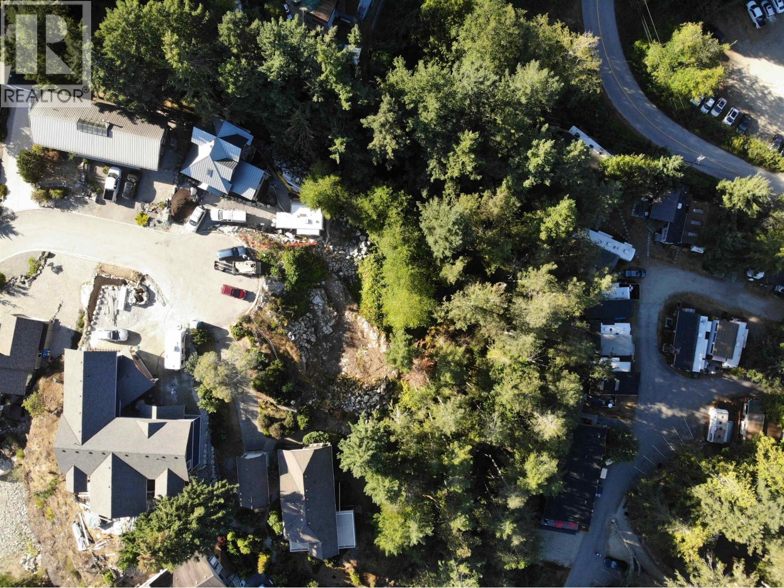6 4622 Sinclair Bay Road Property Photo 13