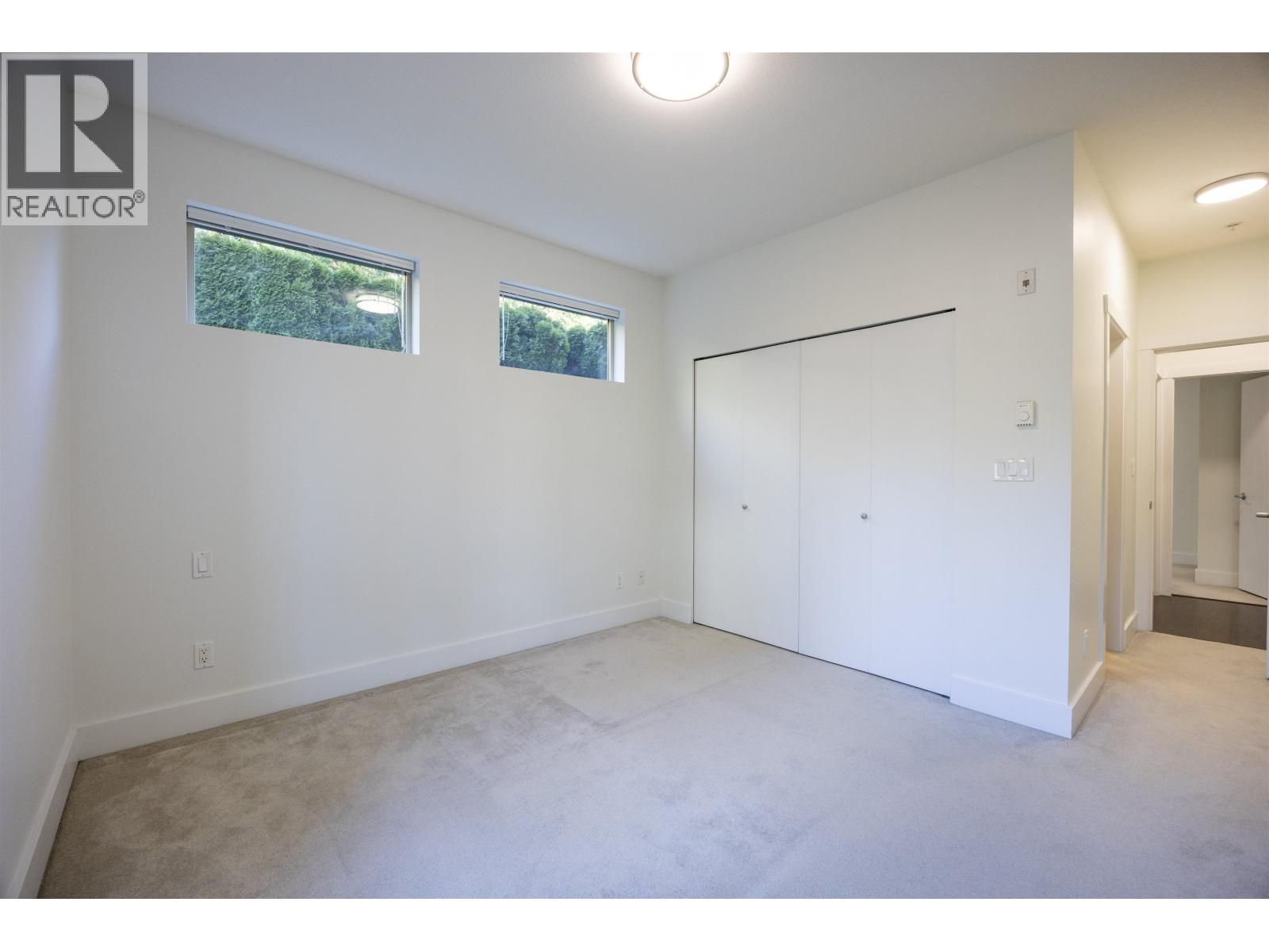 311 7428 Byrnepark Walk Property Photo 13