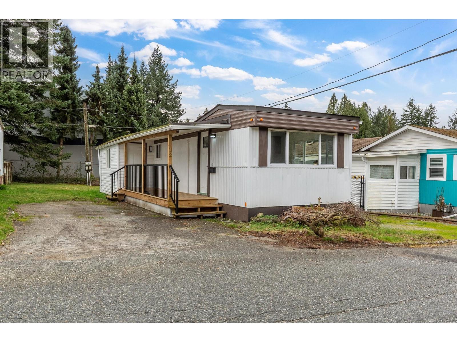 18 21163 LOUGHEED HIGHWAY Property Photo 1
