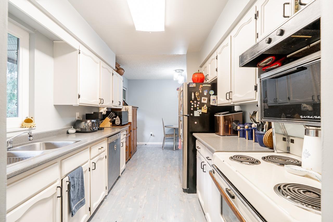 8363 Arbour Place Property Photo 8
