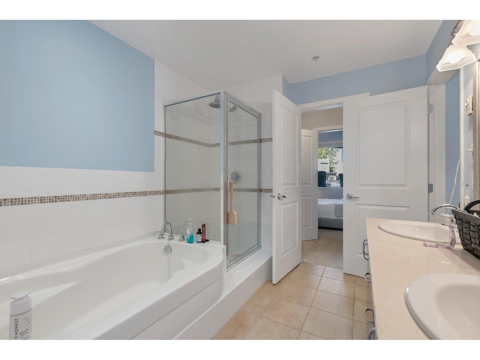 107 1551 Foster Street Property Photo 10