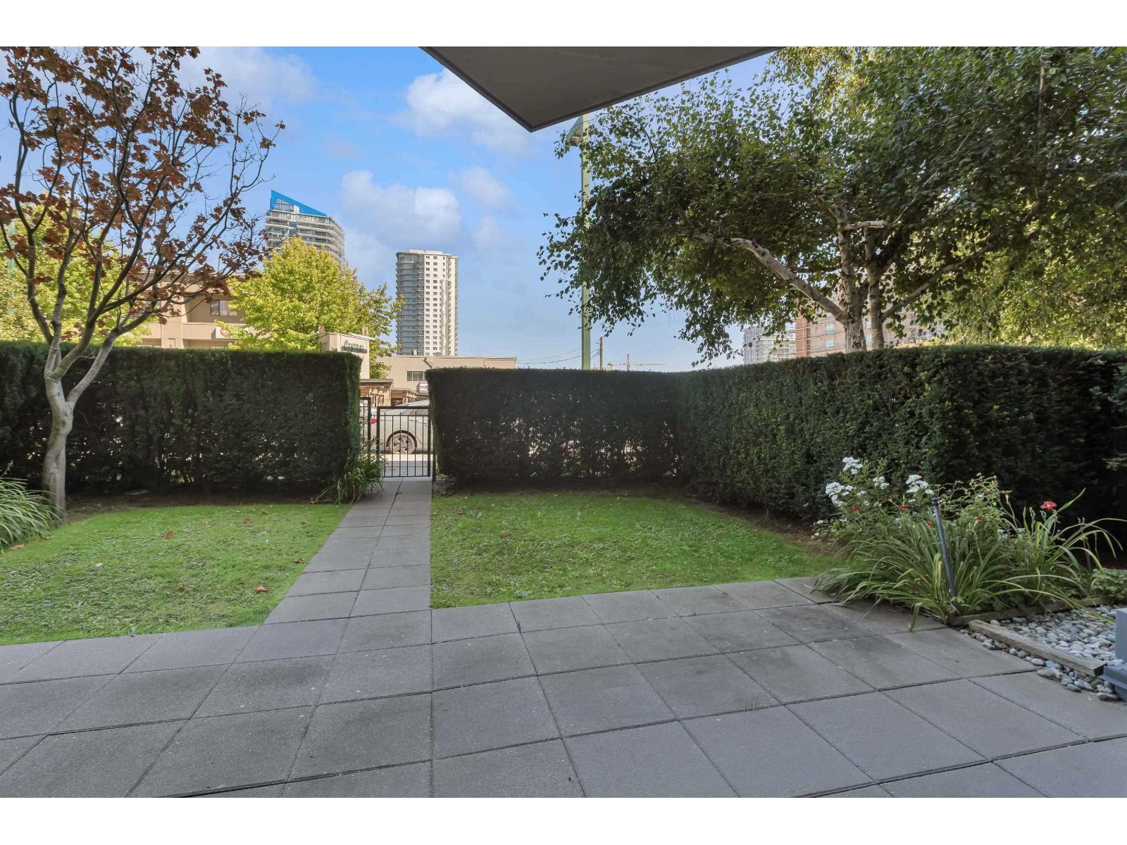 107 1551 Foster Street Property Photo 14