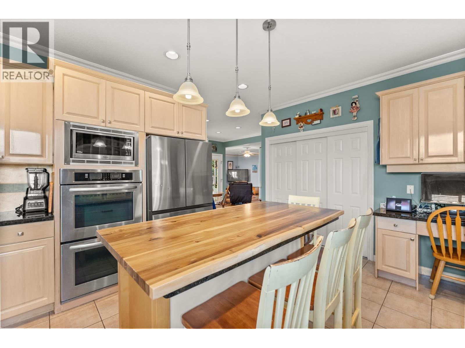 330 Rosehill Wynd Property Photo 16