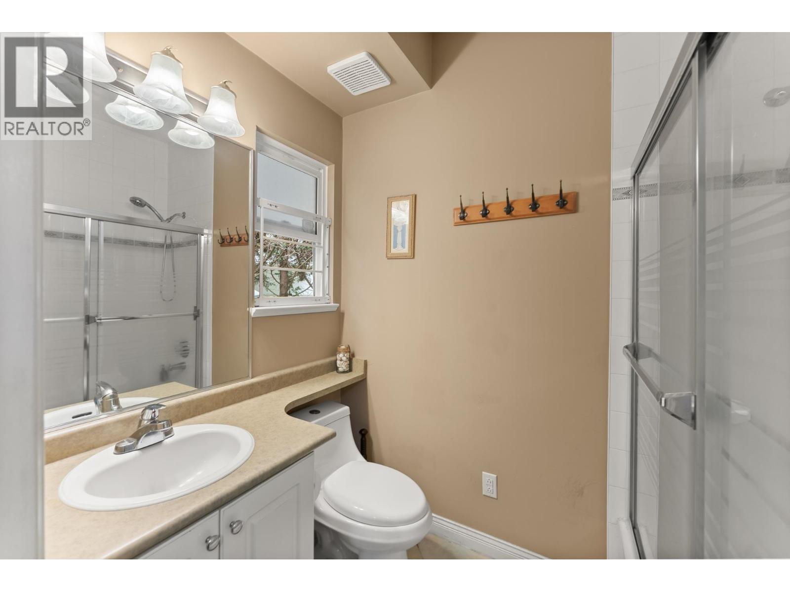 330 Rosehill Wynd Property Photo 23