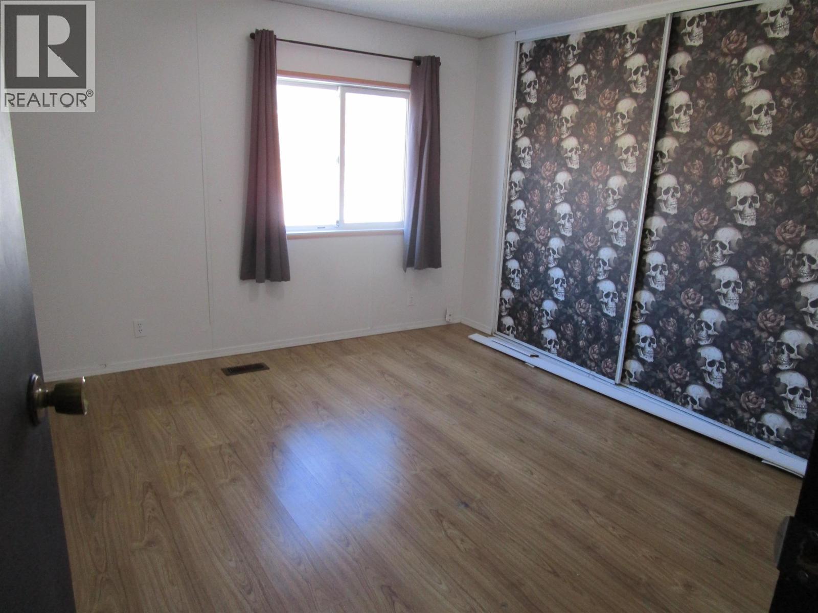 42 5506 Park Drive Property Photo 4