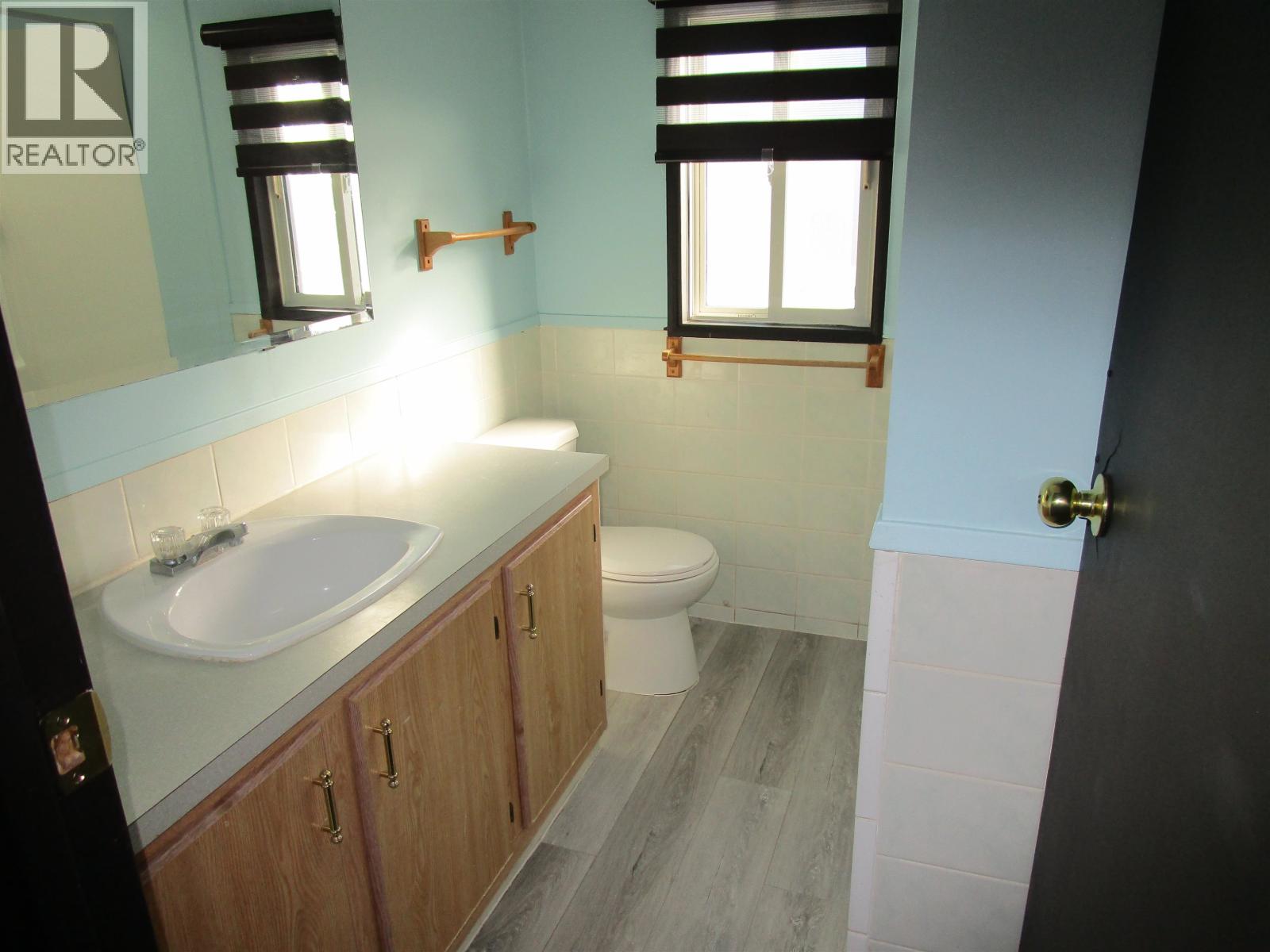 42 5506 Park Drive Property Photo 5