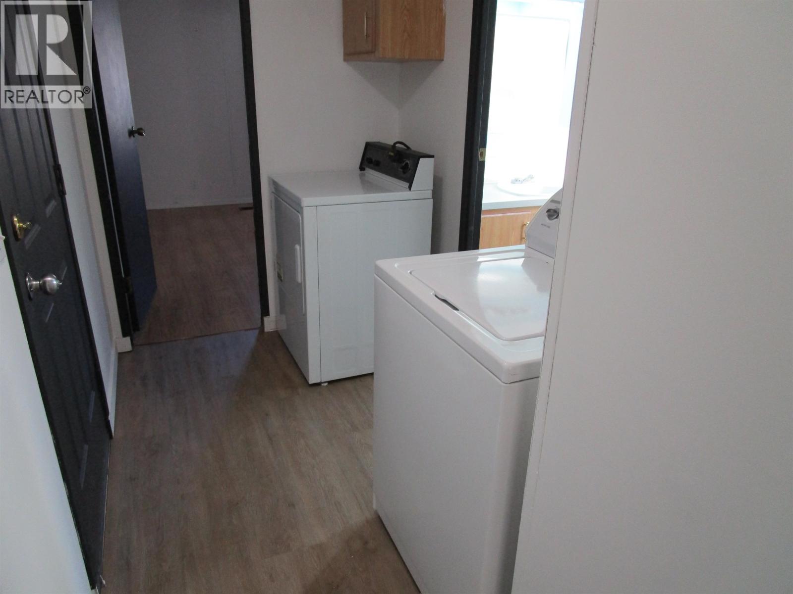 42 5506 Park Drive Property Photo 6