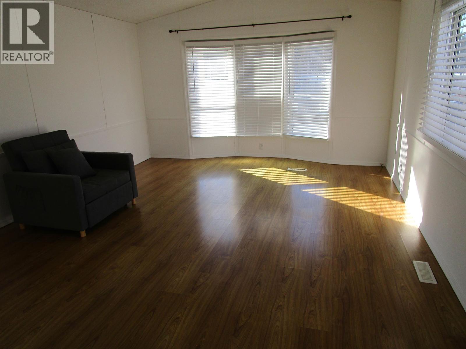 42 5506 Park Drive Property Photo 8