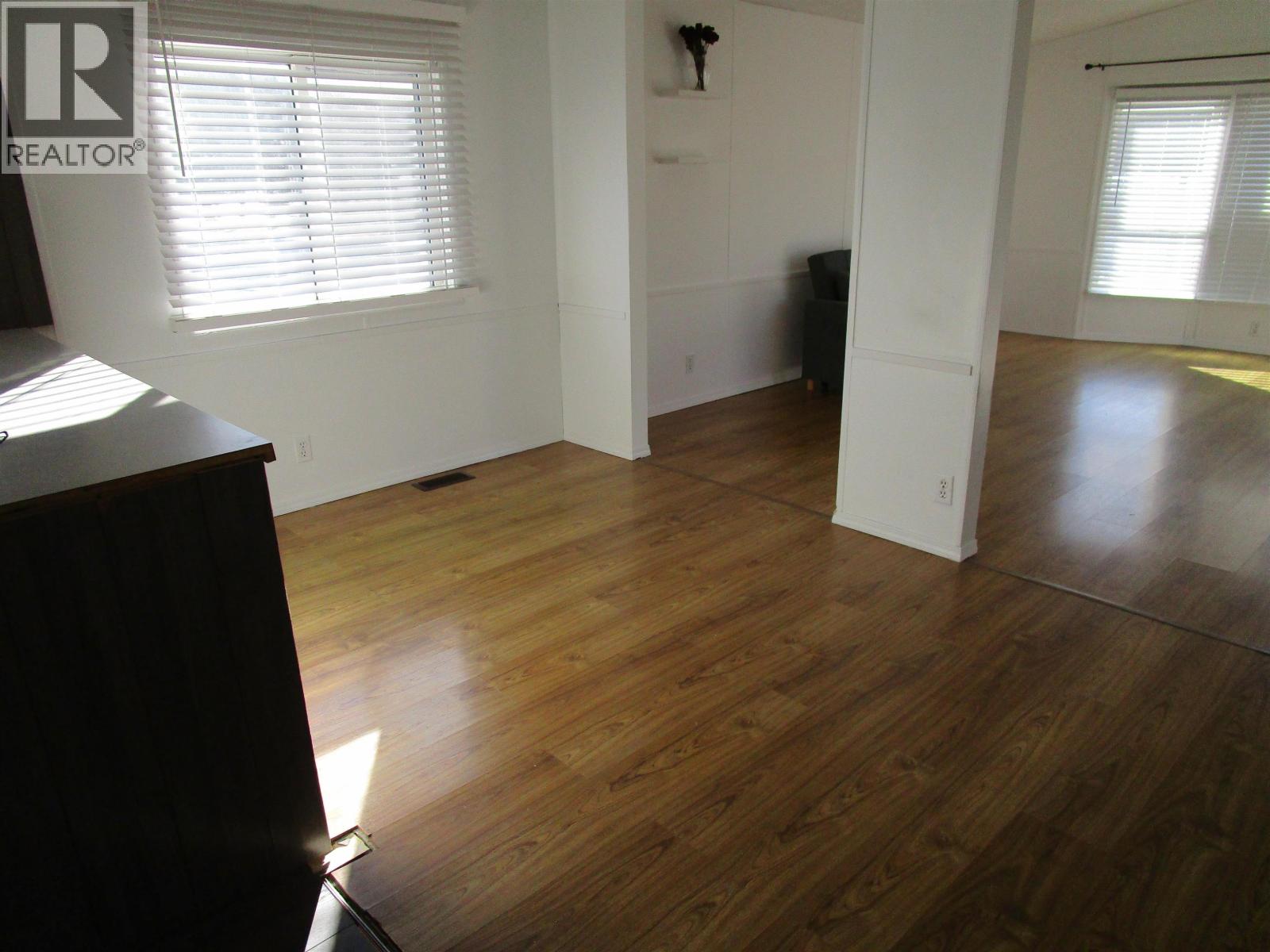 42 5506 Park Drive Property Photo 9