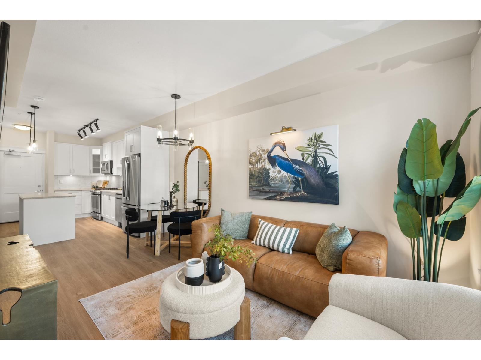 302 11063 Ravine Road Property Photo 1