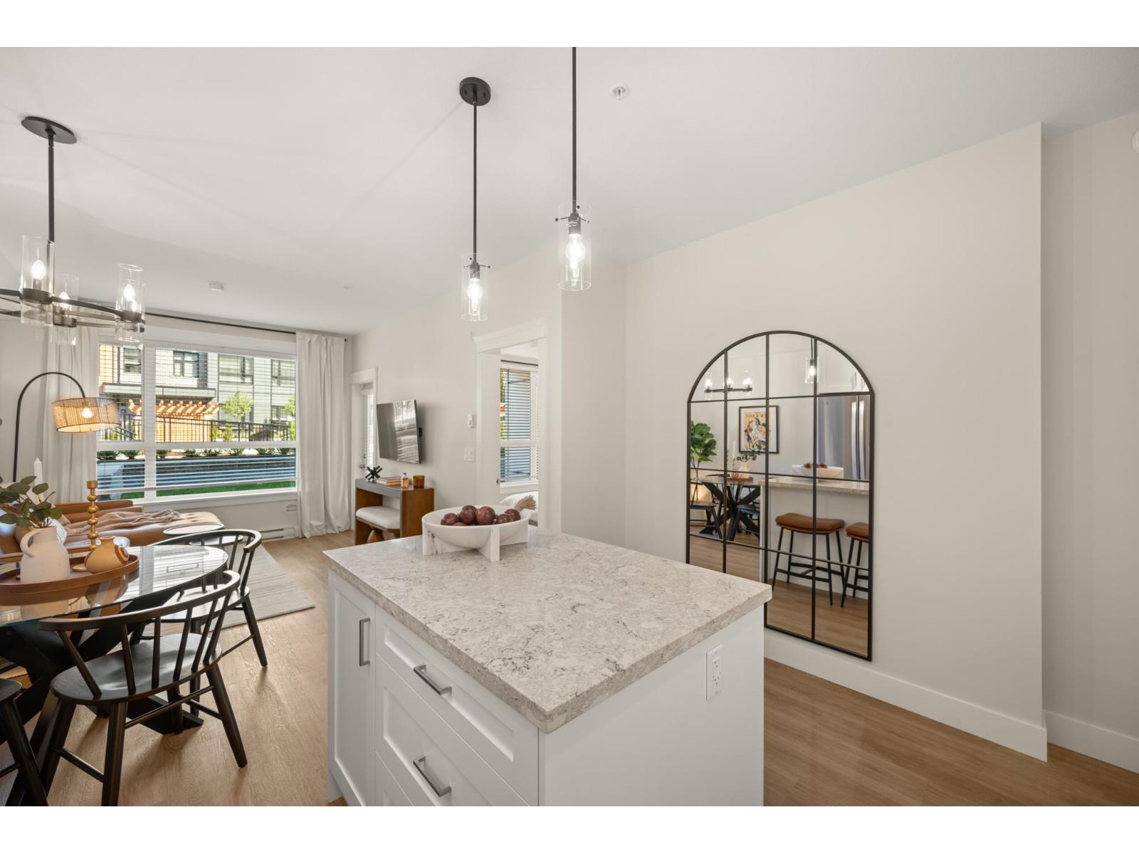 302 11063 Ravine Road Property Photo 3