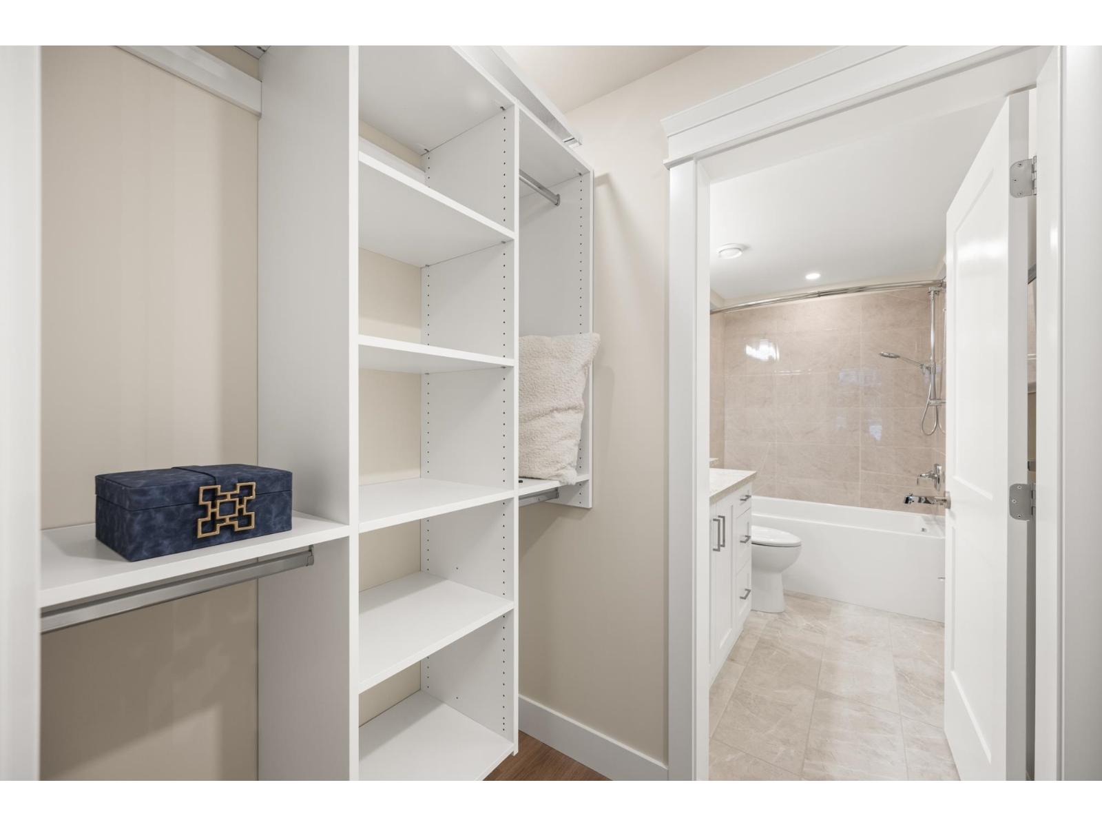 302 11063 Ravine Road Property Photo 5
