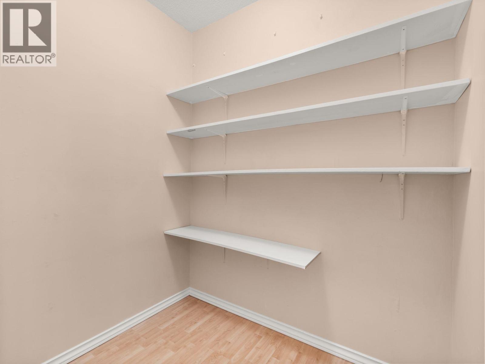 204 1140 55 Street Property Photo 22