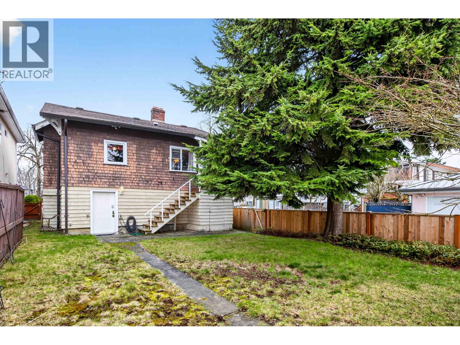 2284 E 45TH AVENUE Property Photo 1