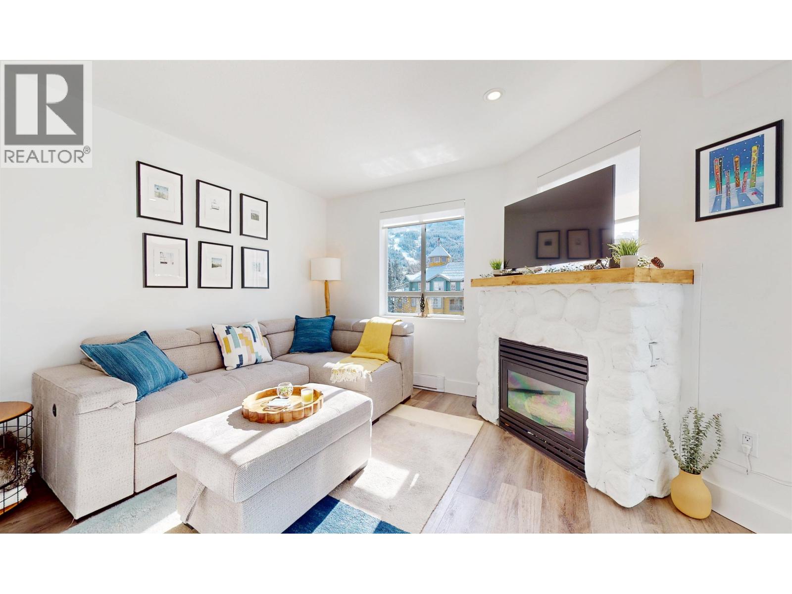 449 4314 MAIN STREET