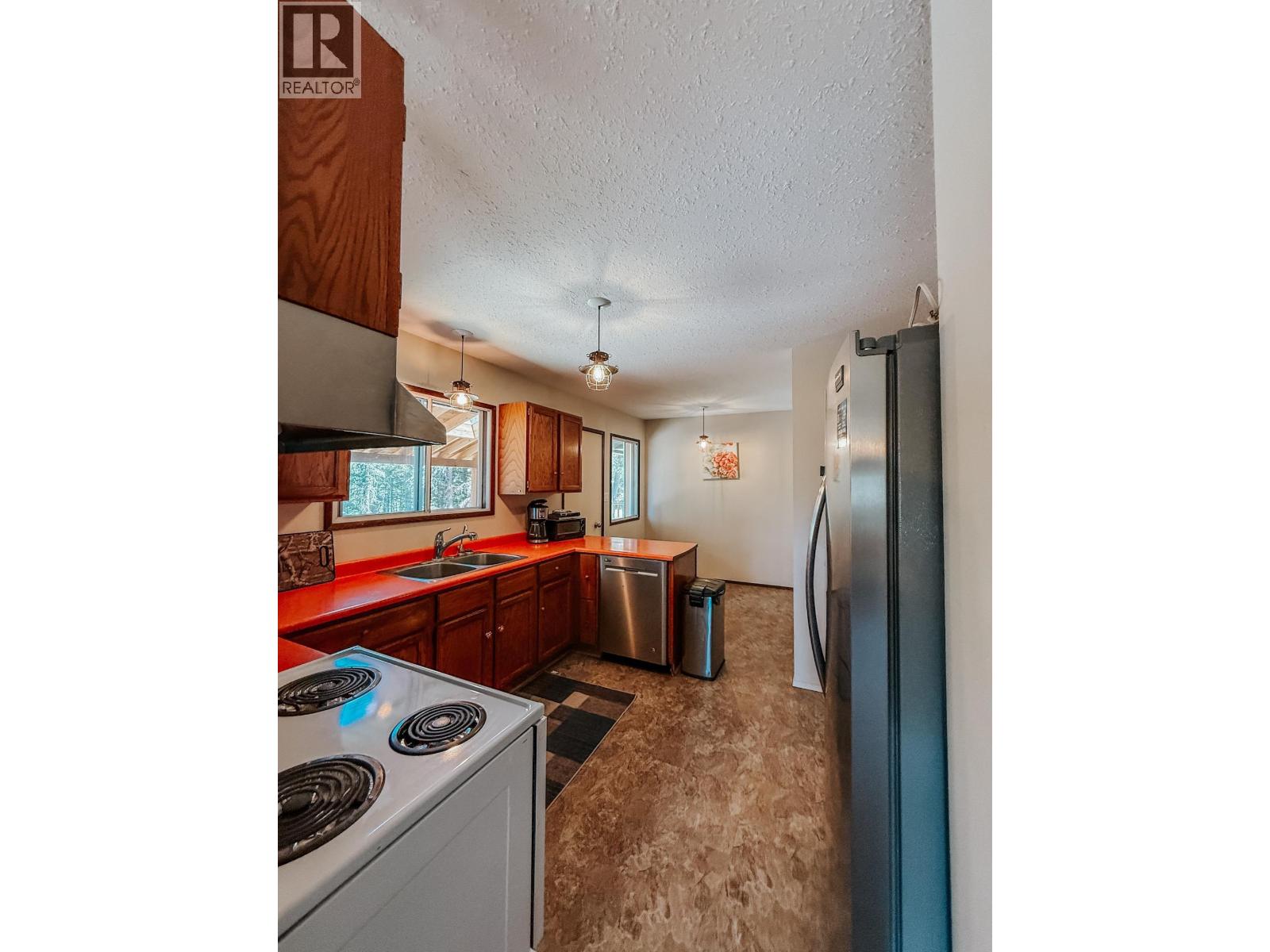 4719 Cariboo Drive Property Photo 21