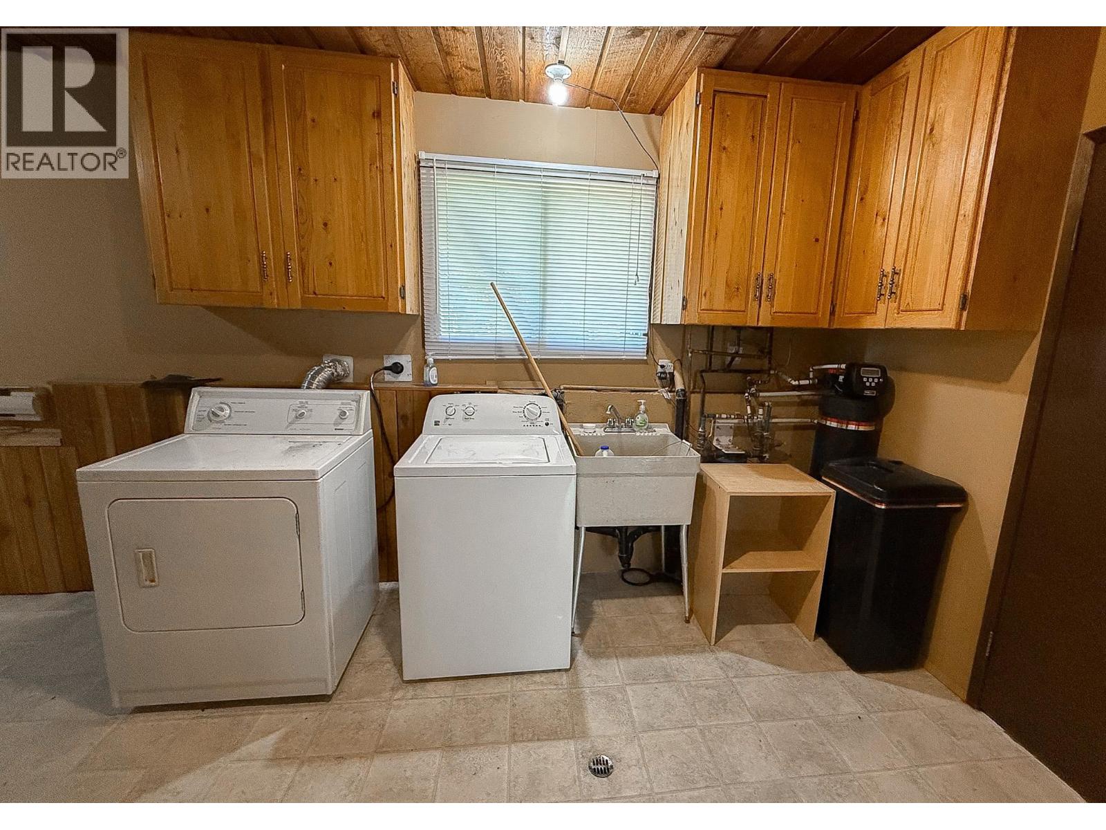 4719 Cariboo Drive Property Photo 32