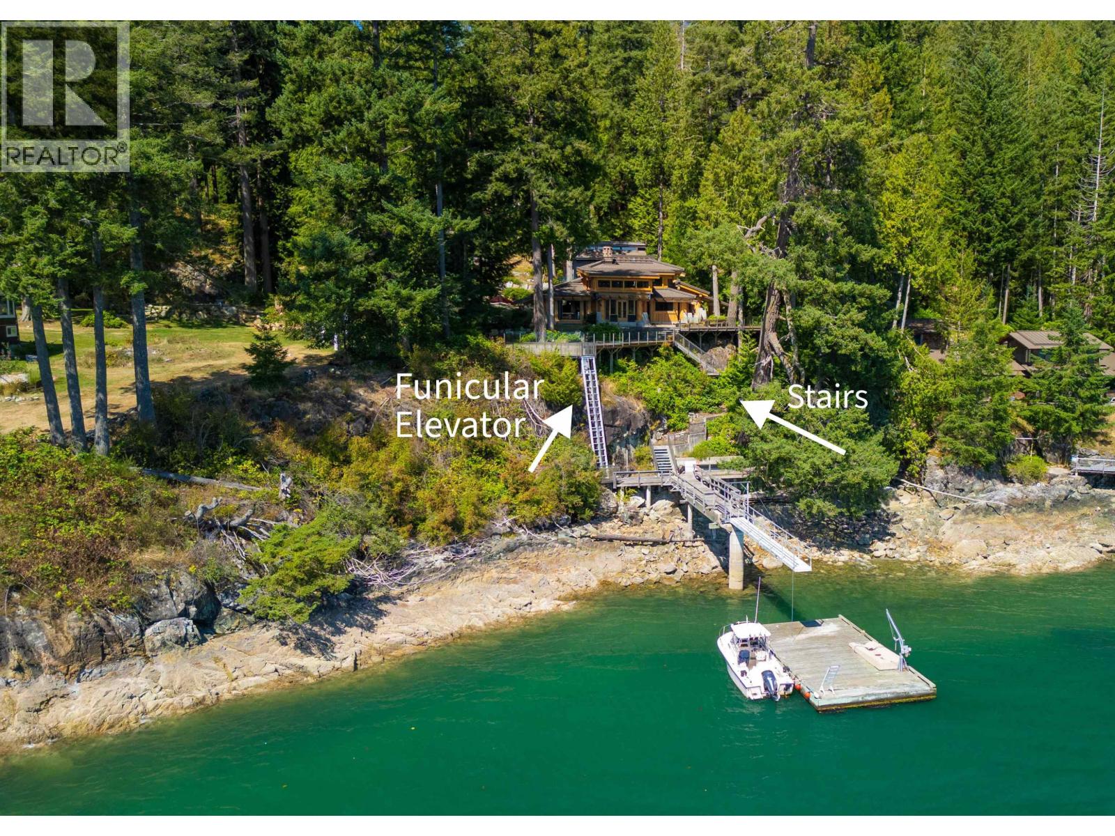 1010 Taki-te-si Road Property Photo 1