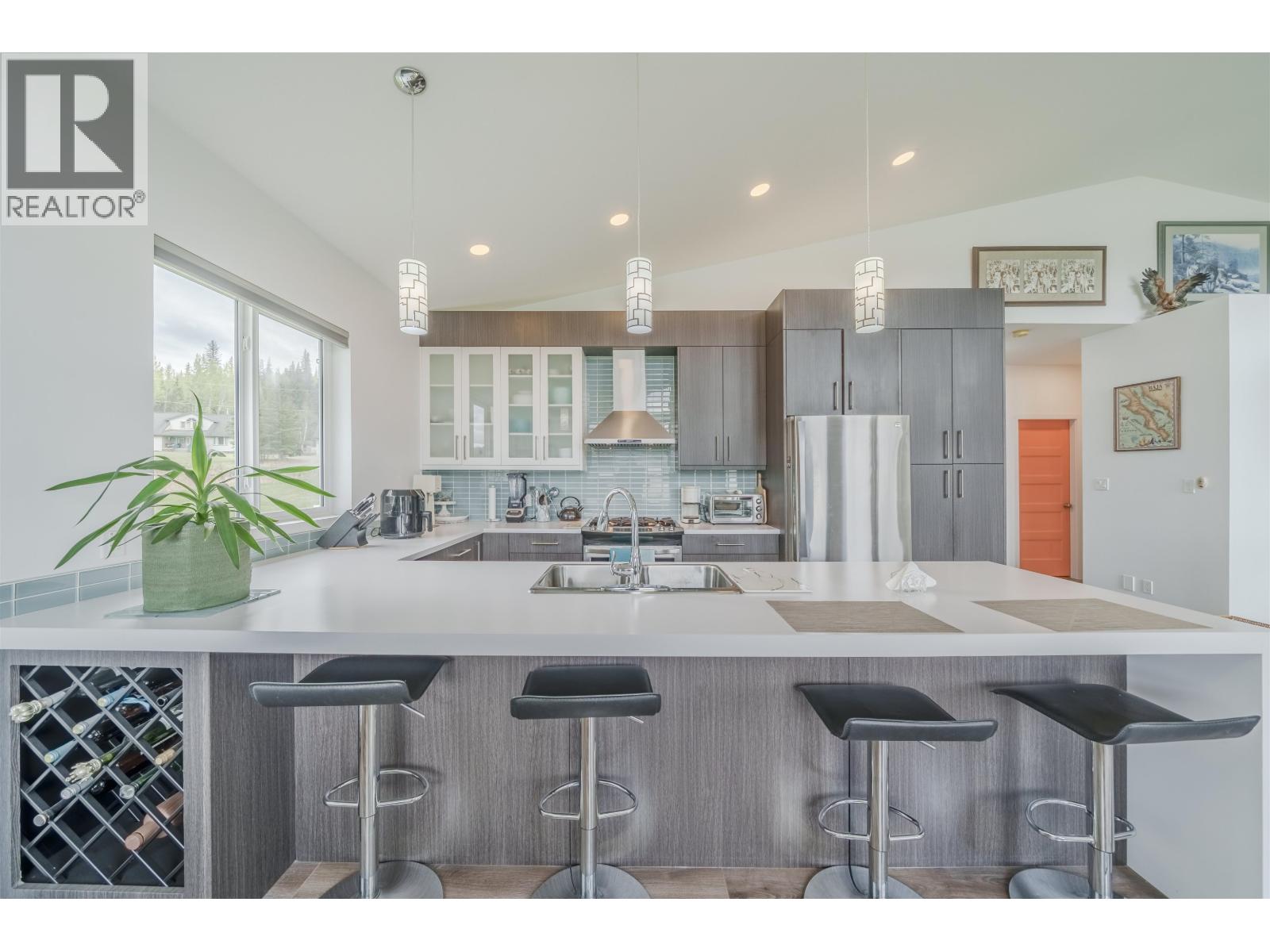 6199 Hunt Road Property Photo 10
