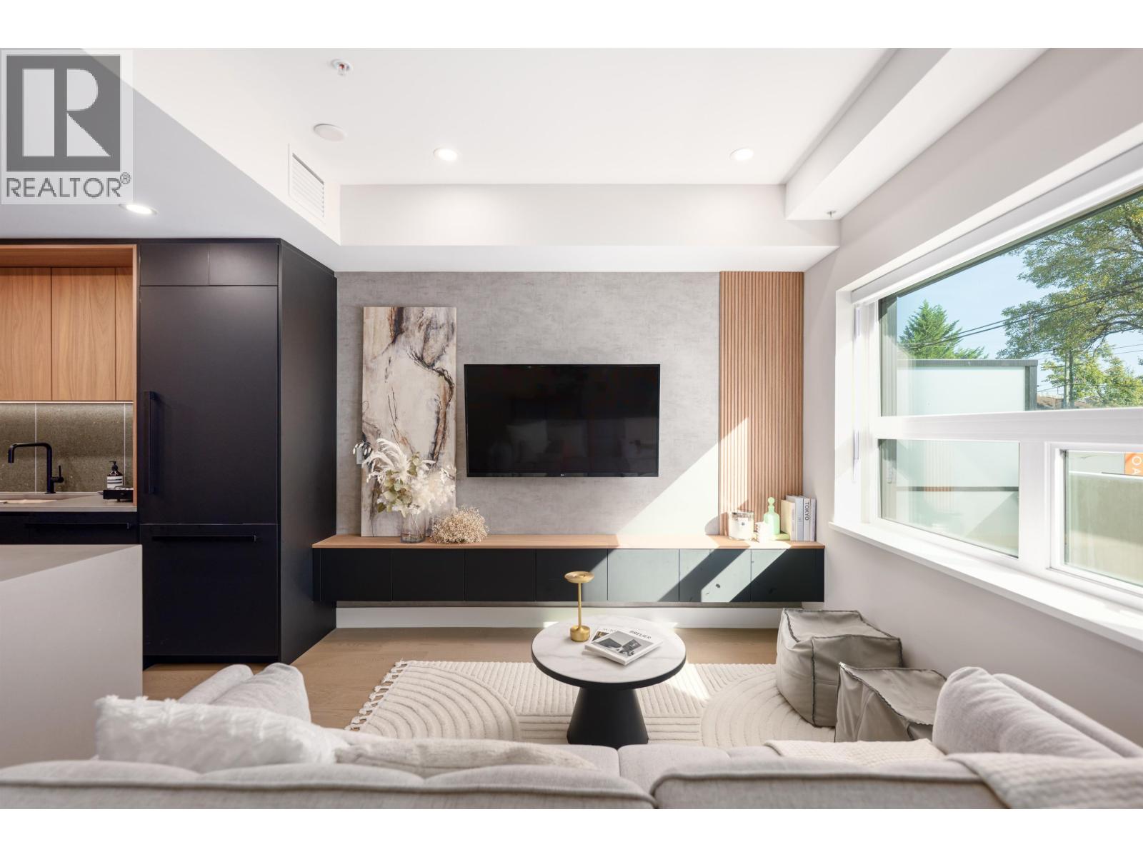 135 W 41ST AVENUE