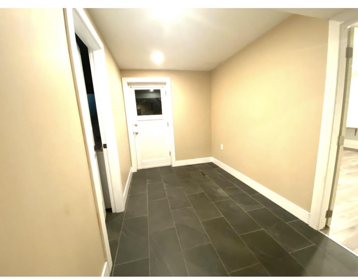 11010 86a Avenue Property Photo 5