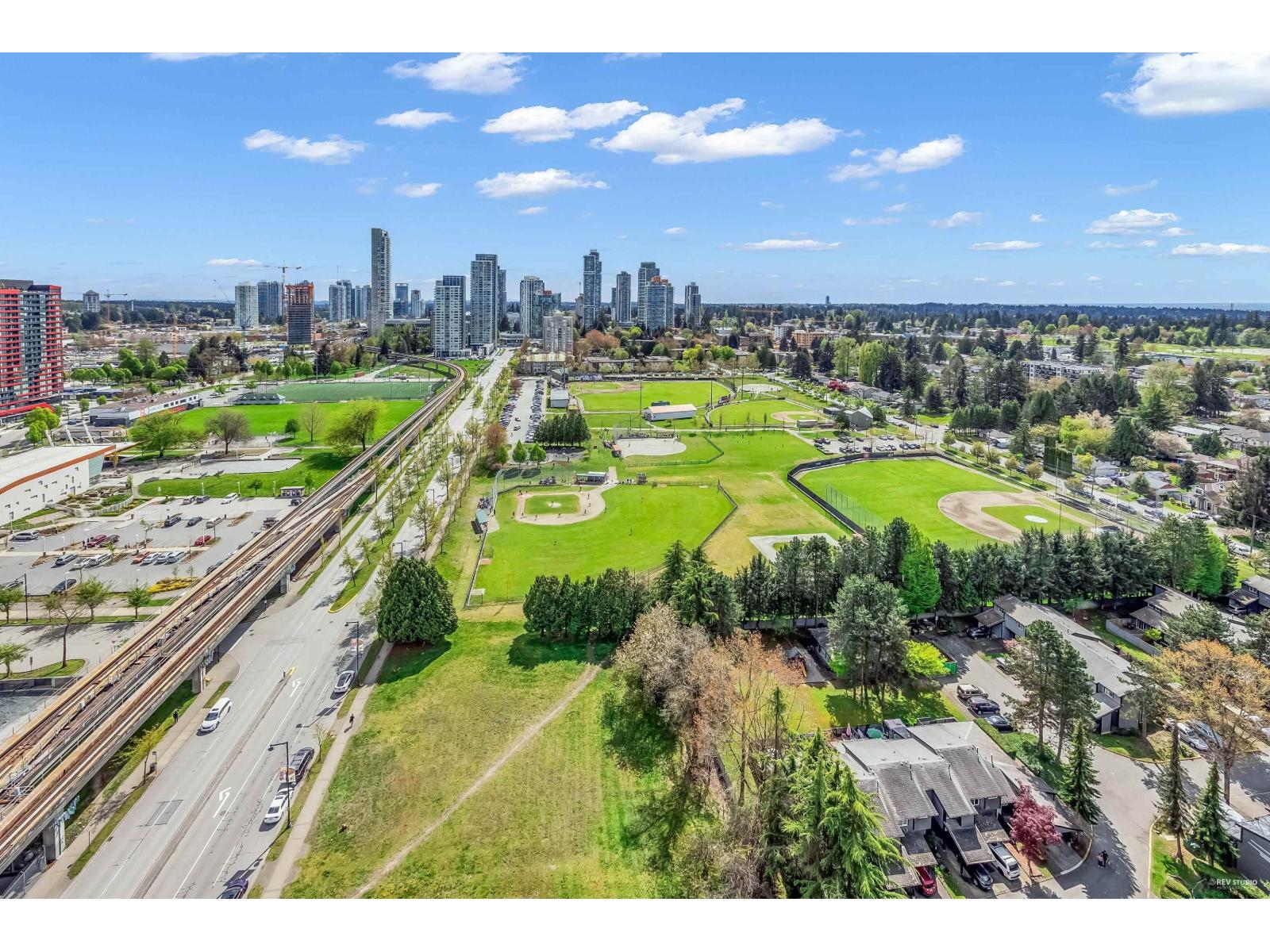 2404 10777 UNIVERSITY DRIVE Property Photo 1