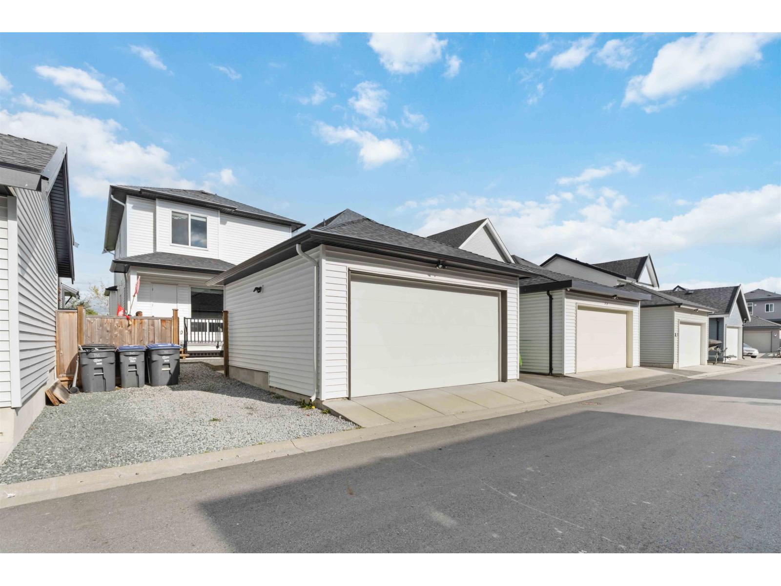 7065 194a Street Property Photo 18