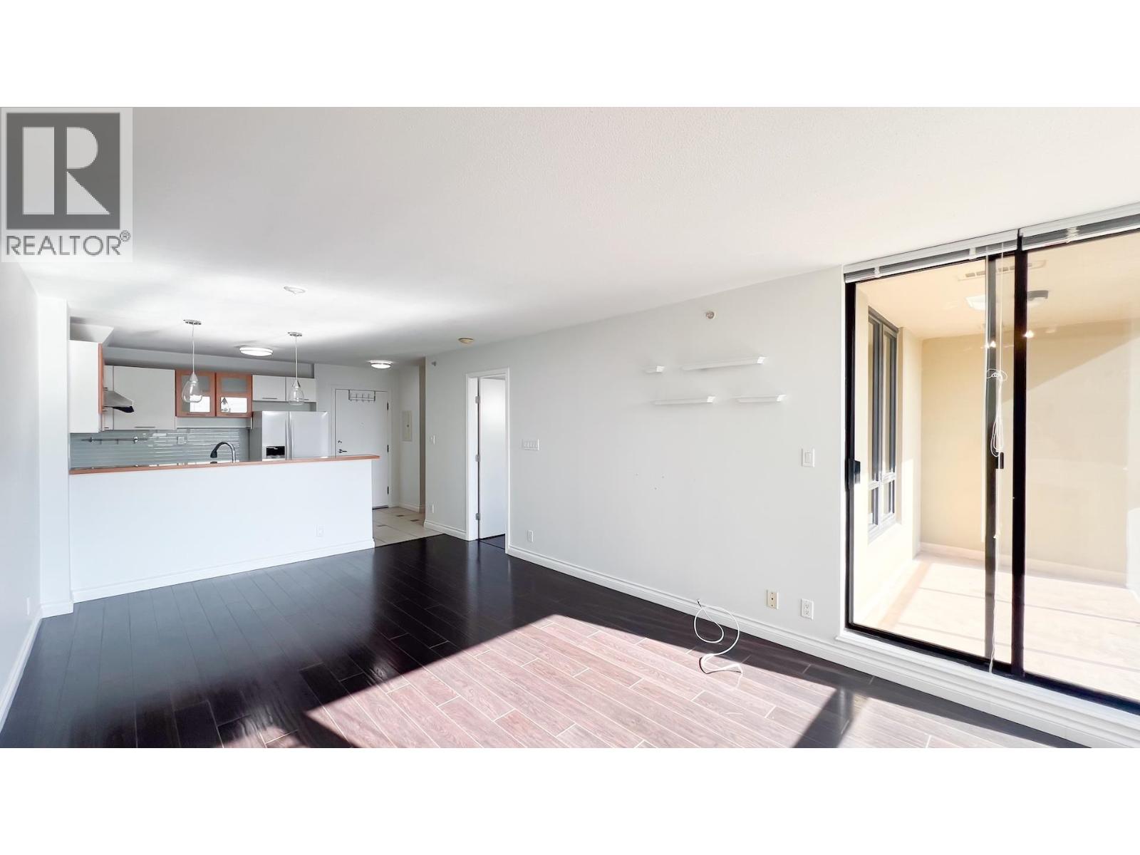 816 7831 Westminster Highway Property Photo 8