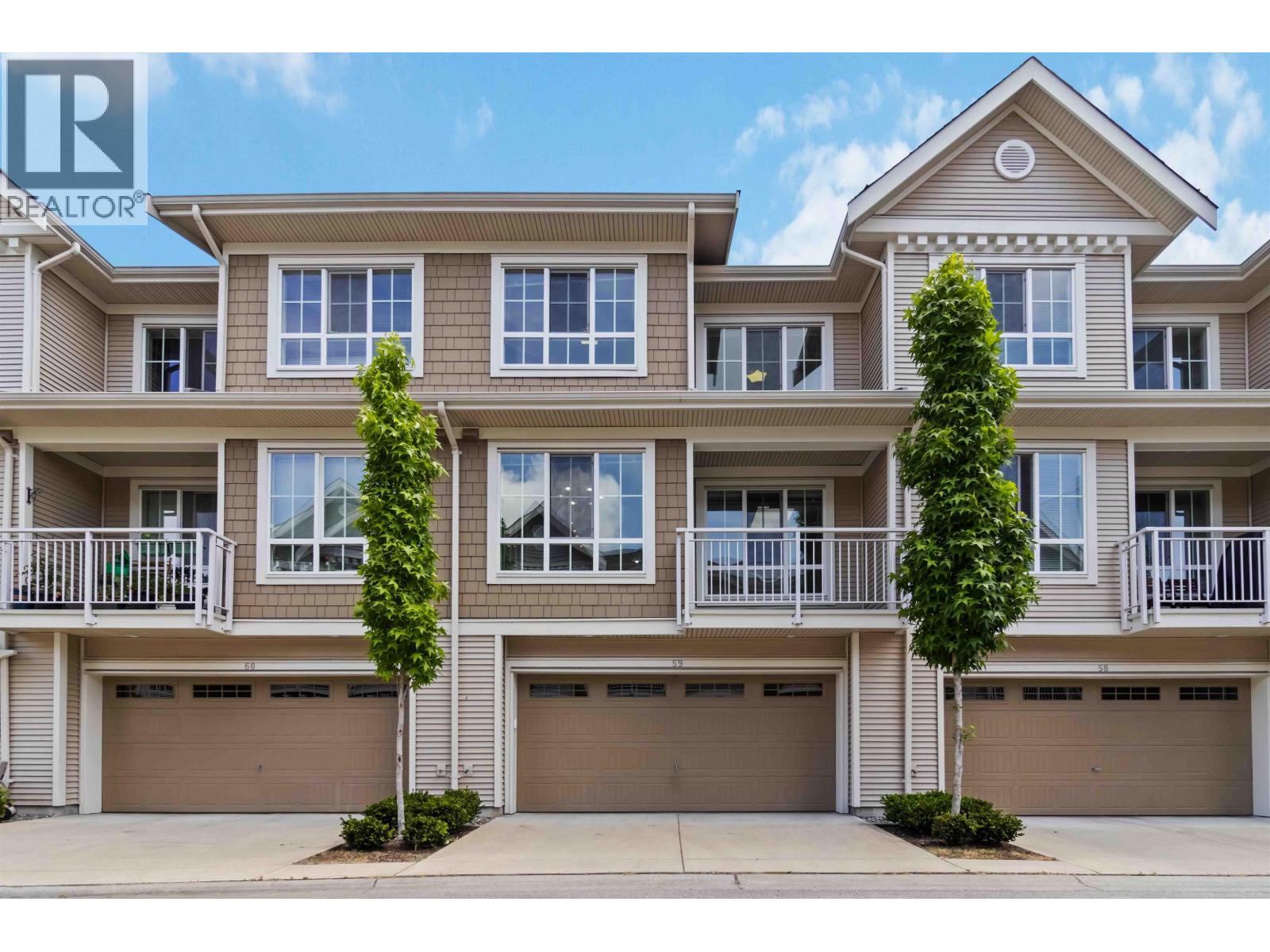 59 5510 Admiral Way Property Photo 1