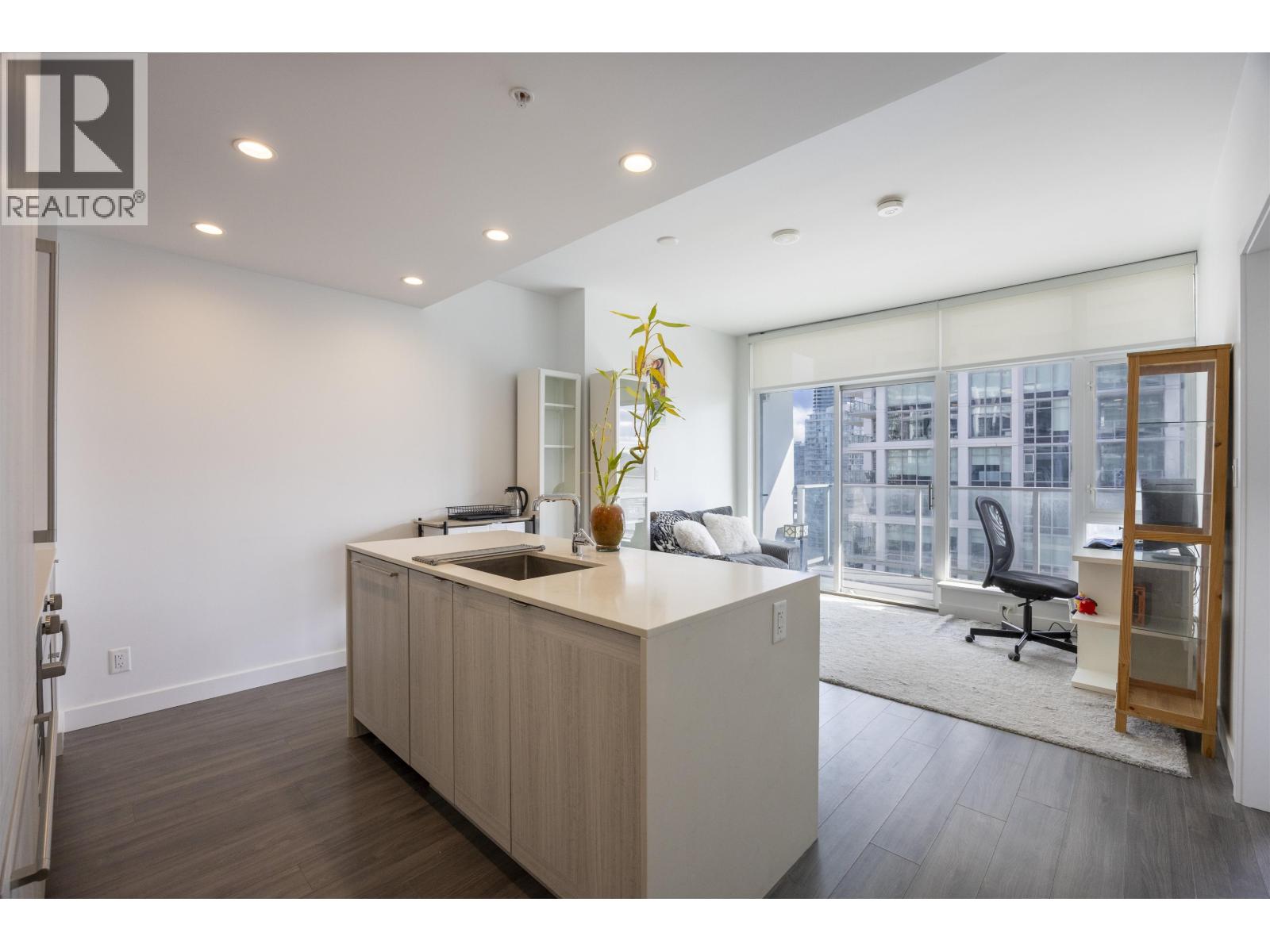 1505 2311 Beta Avenue Property Photo 7