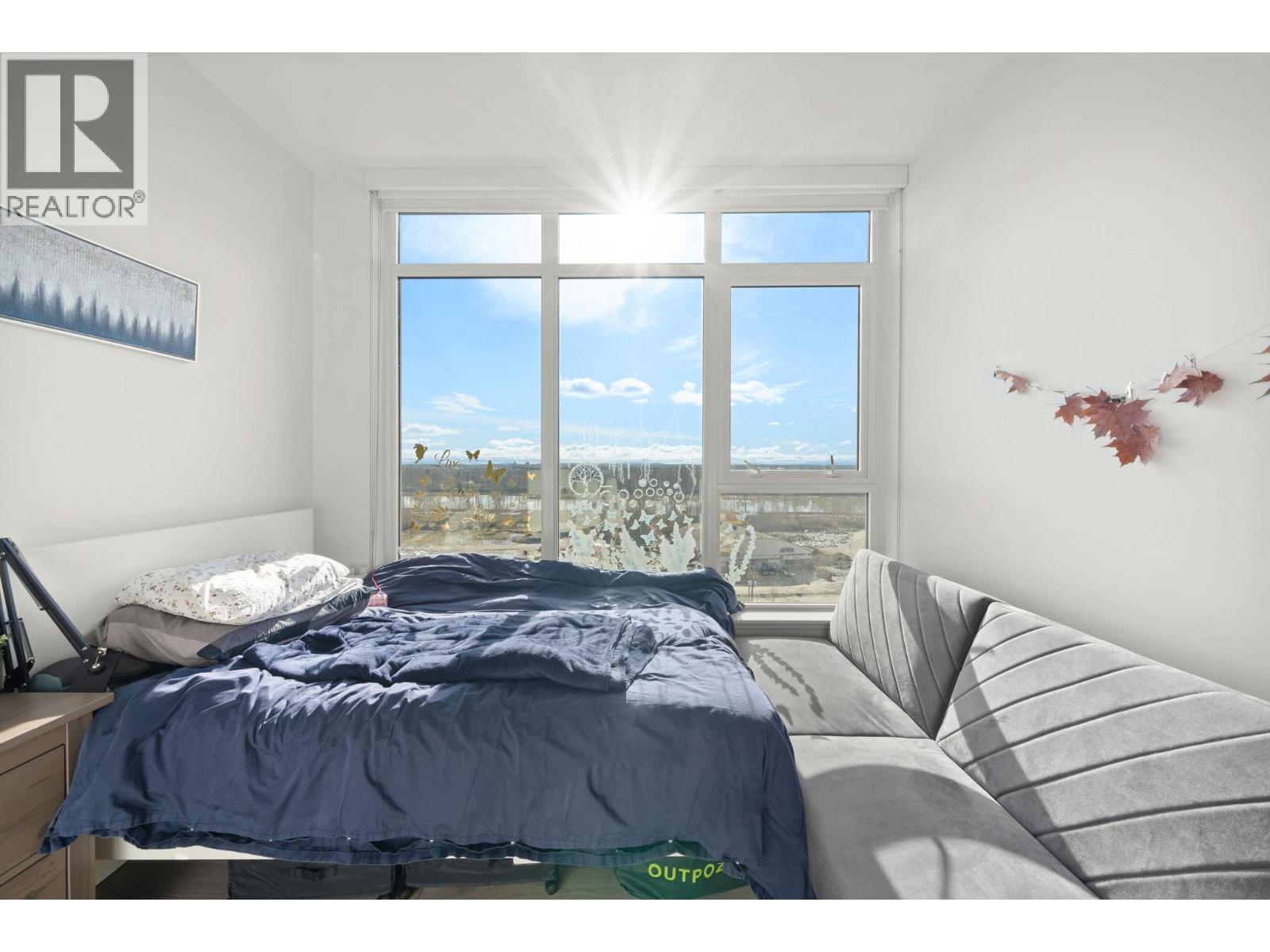 1405 3581 E Kent Avenue North Property Photo 12