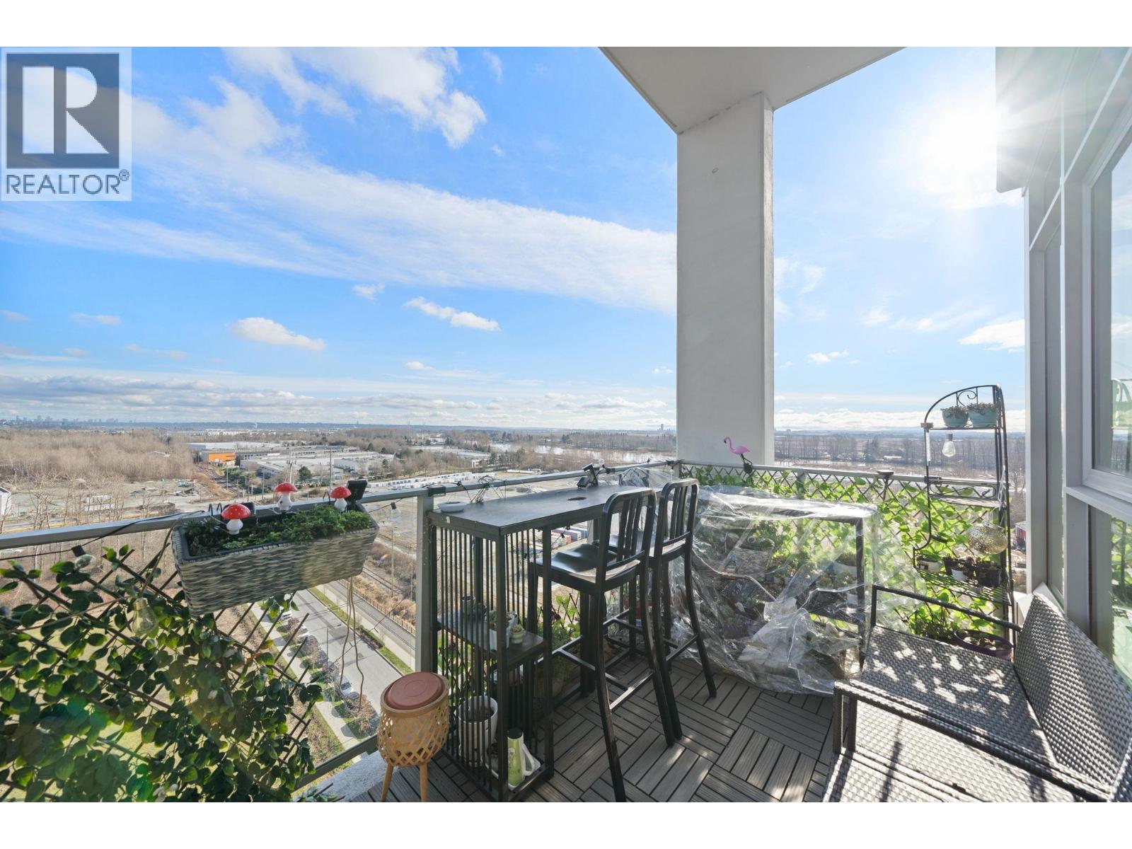 1405 3581 E Kent Avenue North Property Photo 17