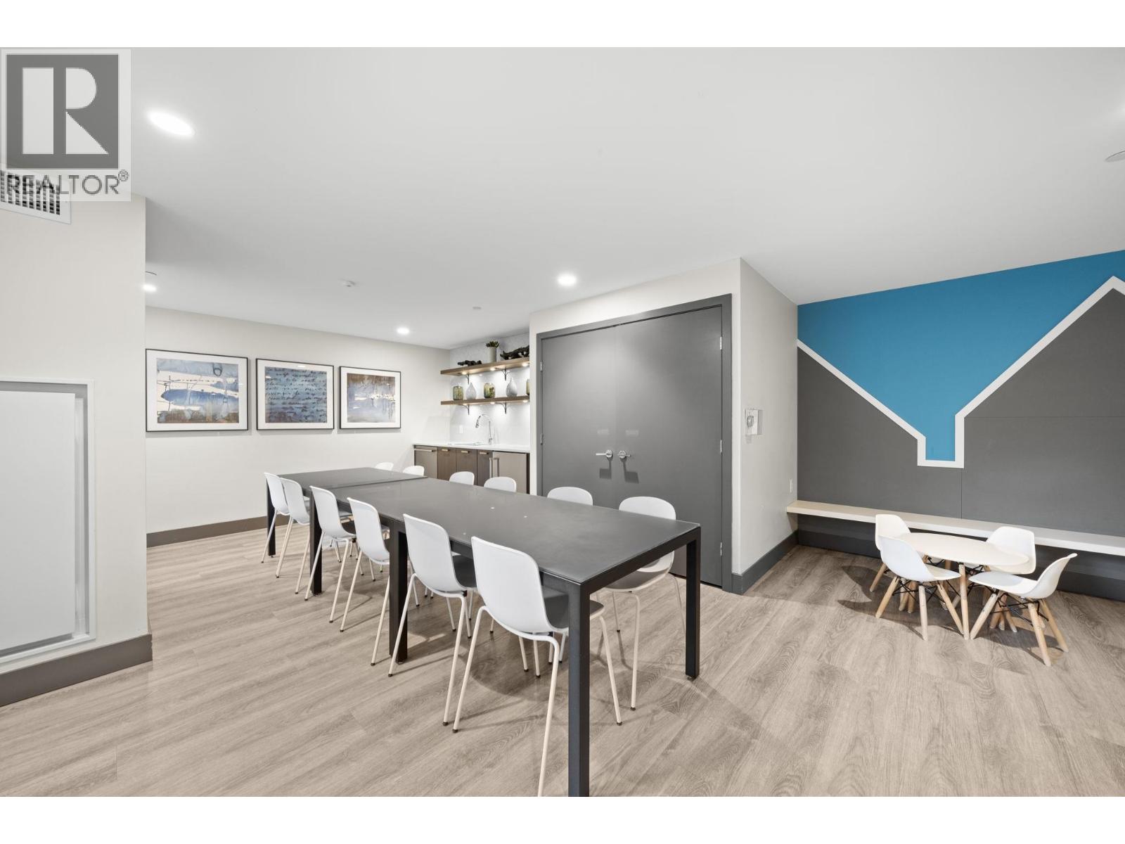 1405 3581 E Kent Avenue North Property Photo 24