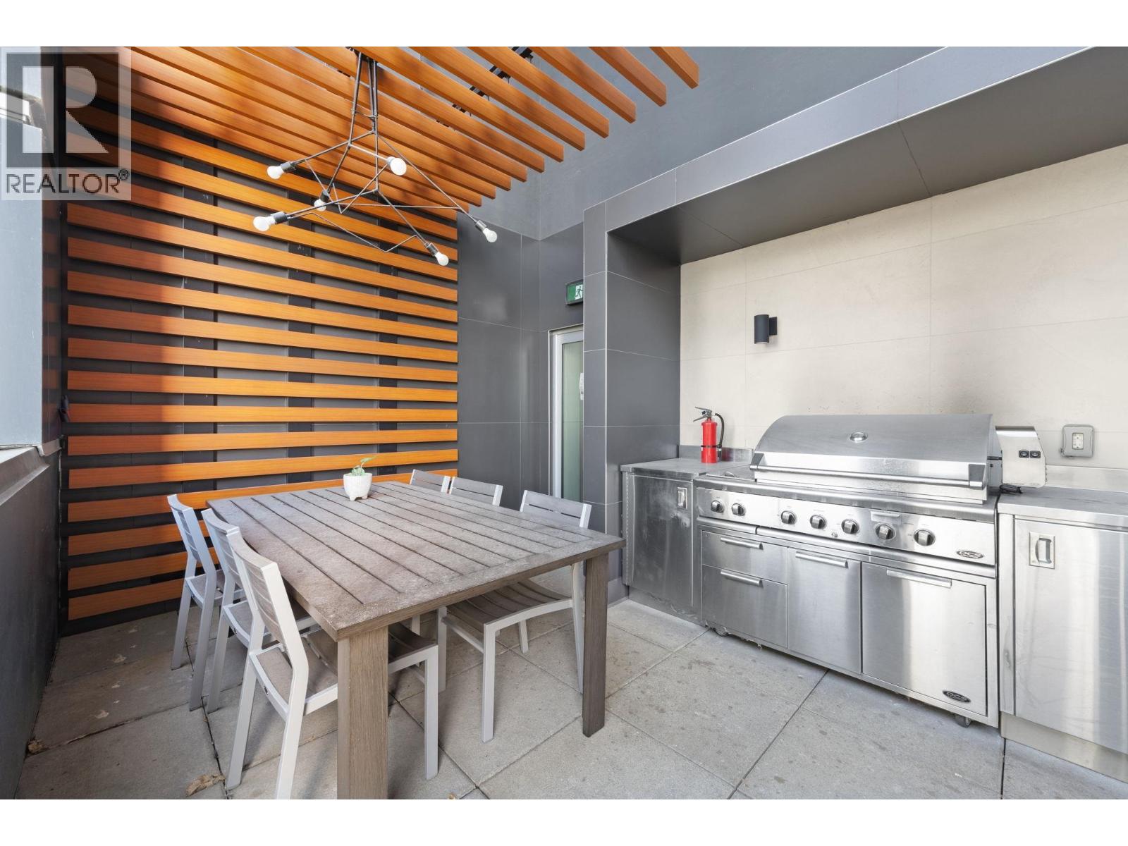 1405 3581 E Kent Avenue North Property Photo 32