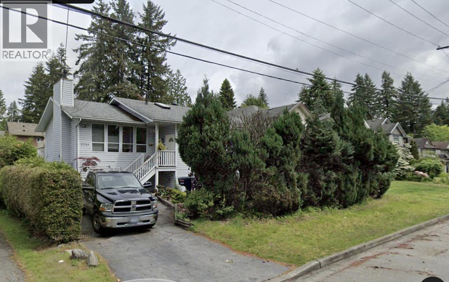 2735 KITCHENER AVENUE