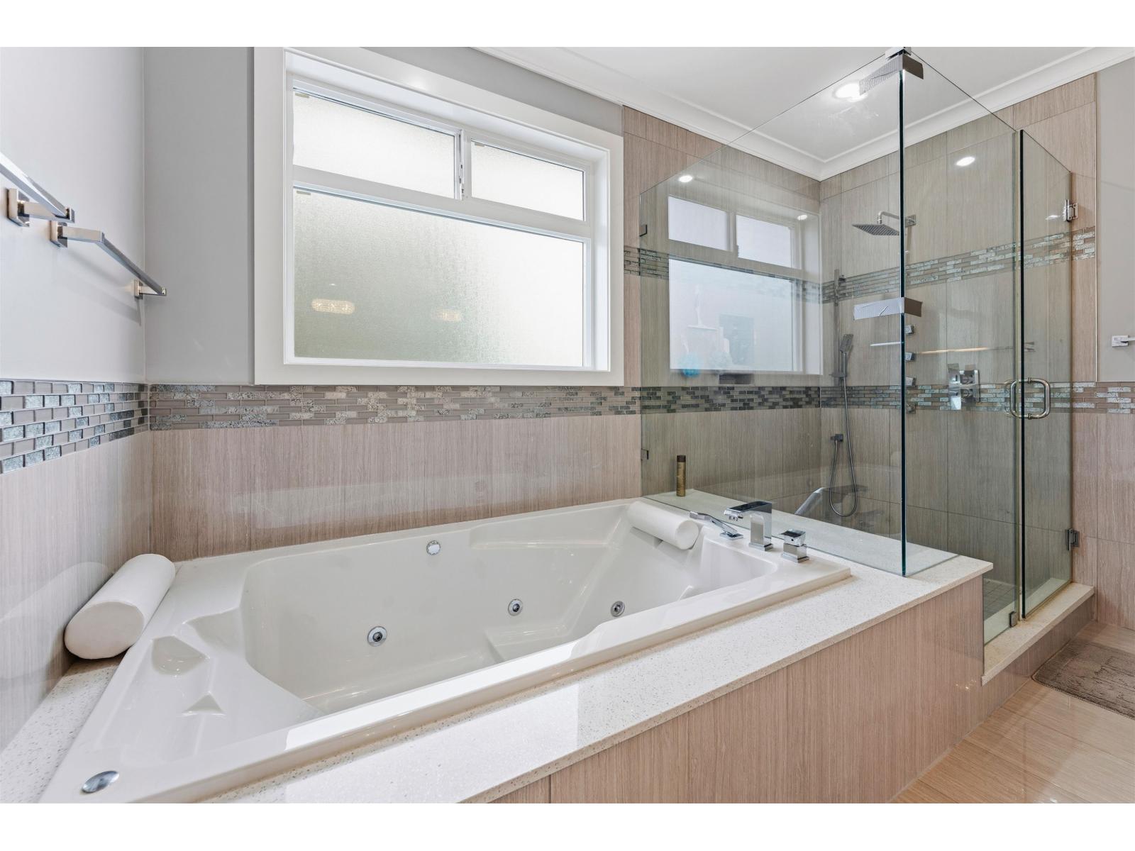 7818 127 Street Property Photo 20